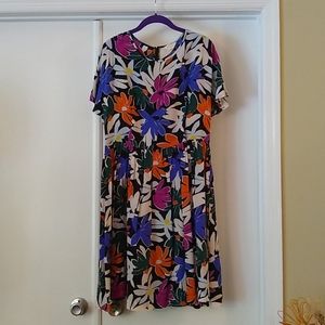 Fun & flirty floral dress